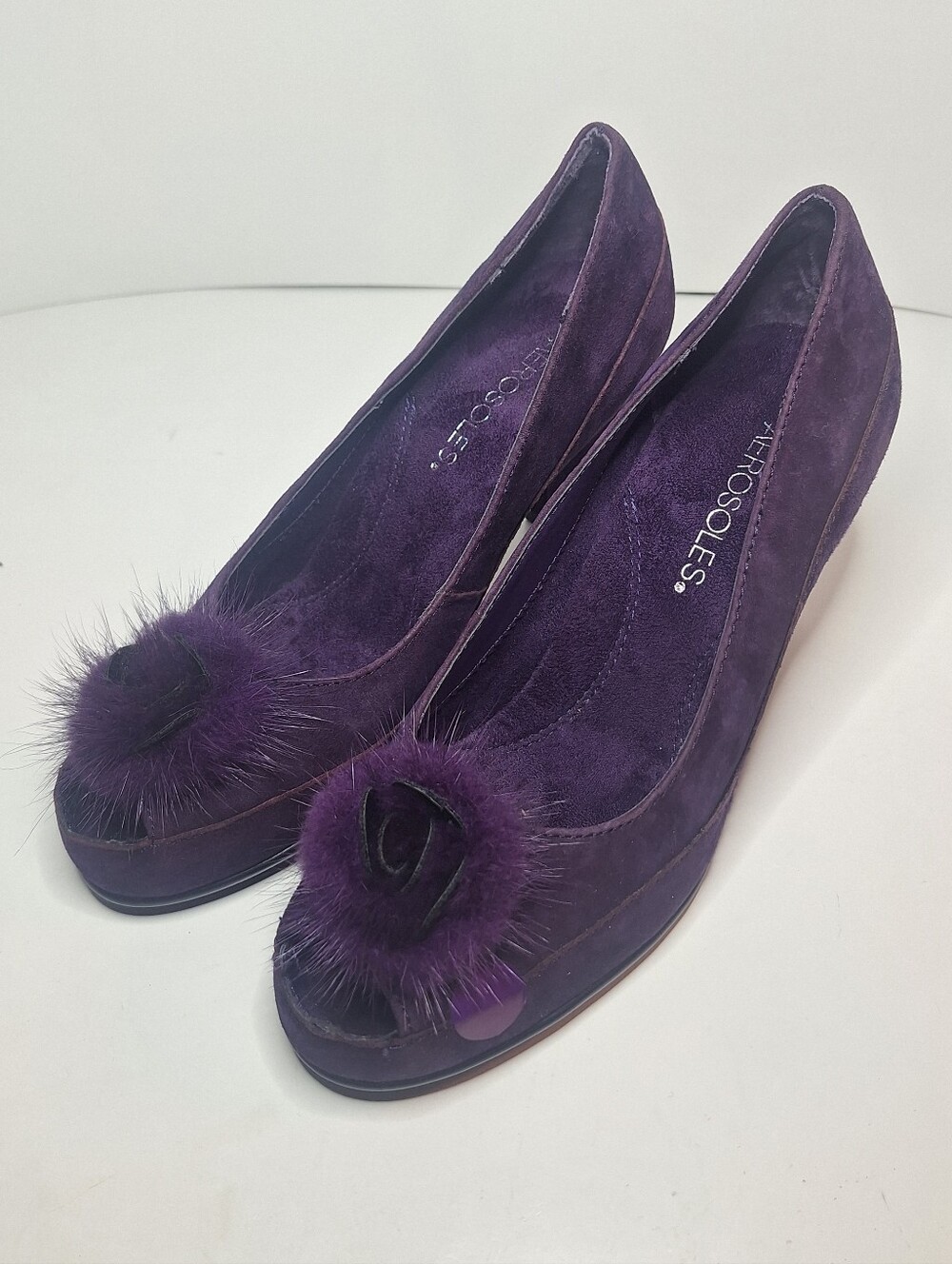 Aerosoles Red Robin Purple Eggplant Leather Suede Fur Rose Heel Pumps Size 7.5 M